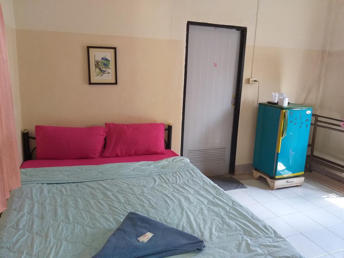 Hotel Tanyahouse à Chiang Rai Extérieur photo