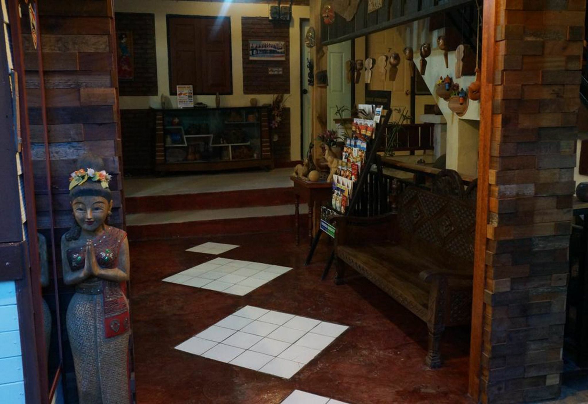 Hotel Tanyahouse à Chiang Rai Extérieur photo
